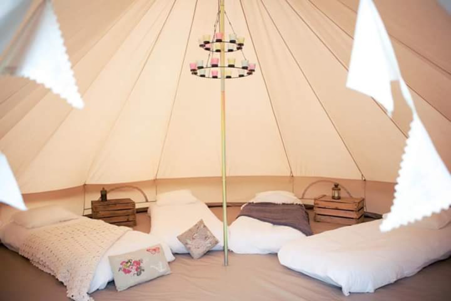 Domaine de Flore wedding camp